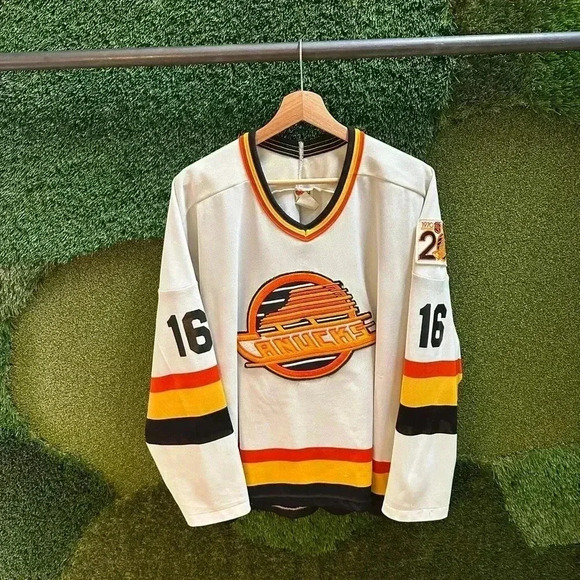 Vintage NHL 1989-90  Vancouver Canucks 20th Anniversary Trevor Linden Jersey - Picture 1 of 12